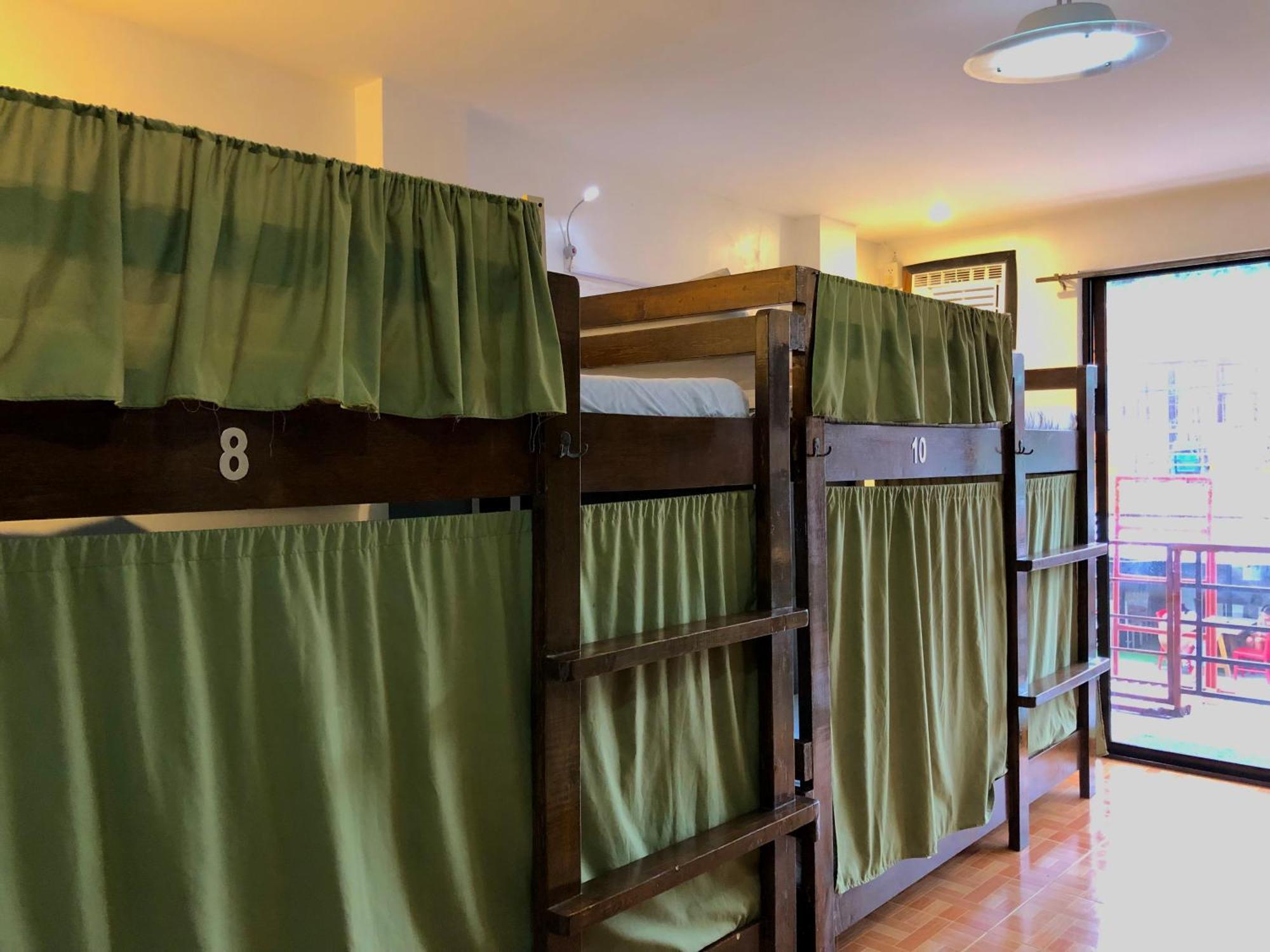 Chill Out Hostel Balabag  Dış mekan fotoğraf