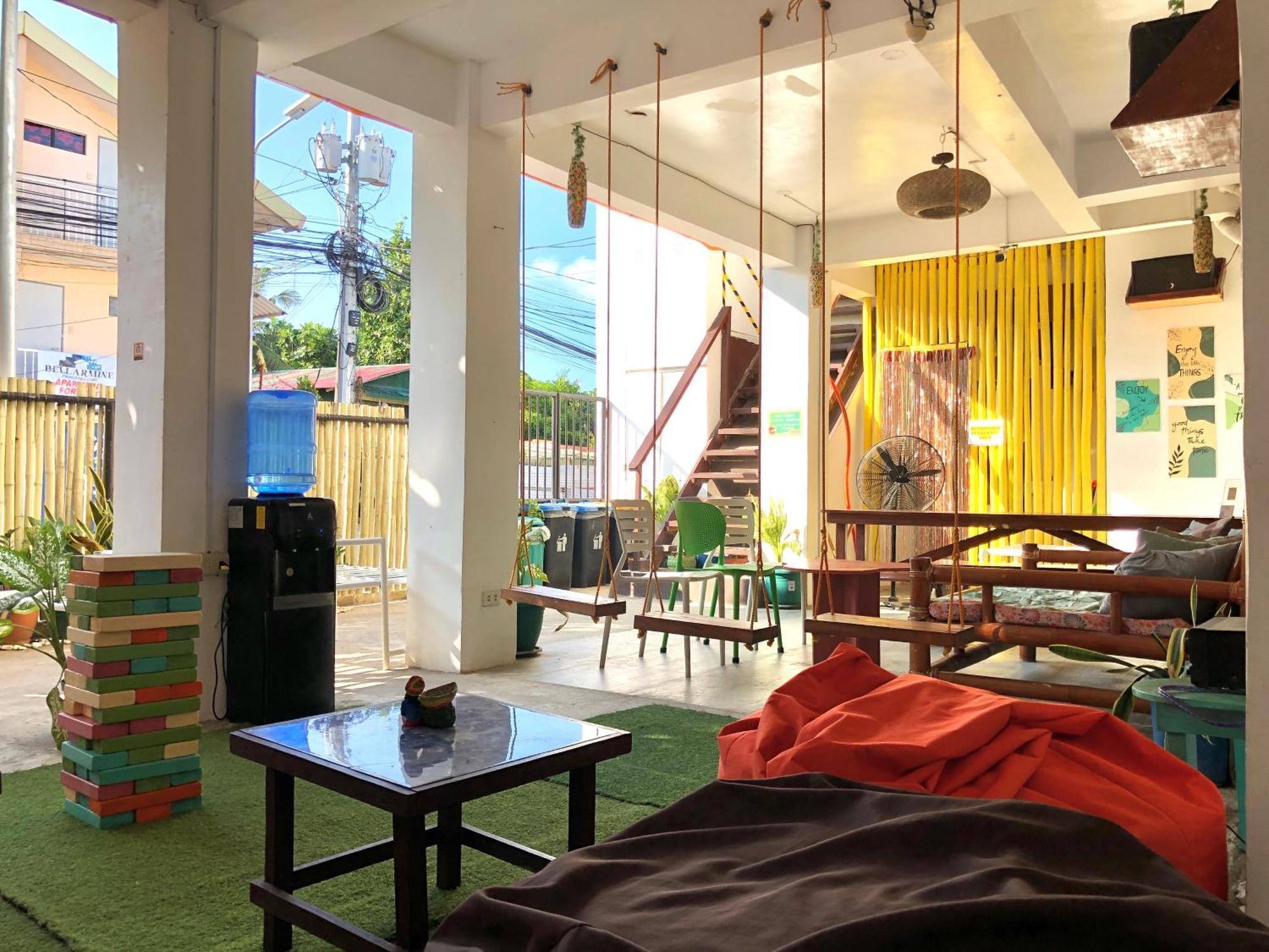 Chill Out Hostel Balabag  Dış mekan fotoğraf
